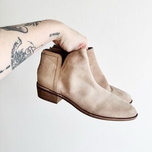 Gianni bini beige boots women’s 9